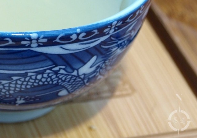 Blue dragon motif teacup